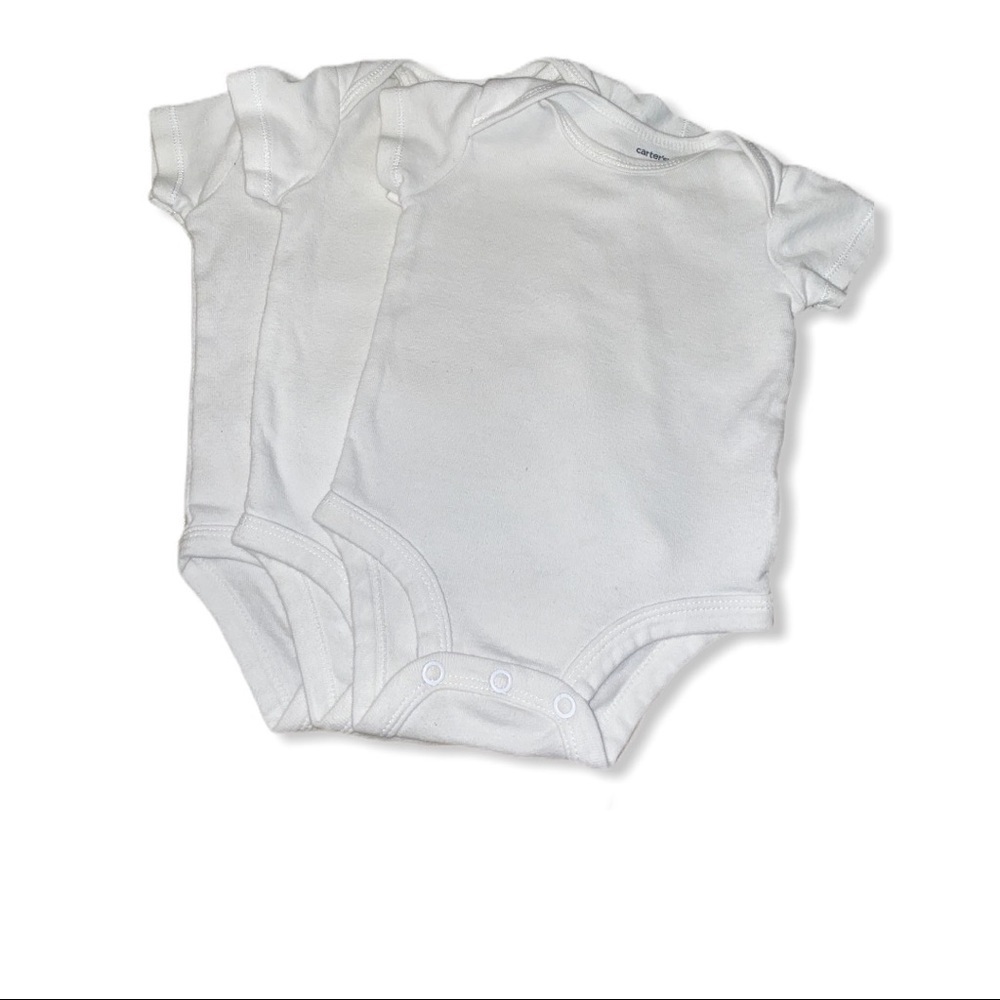 Carter’s Onesies. White 3M